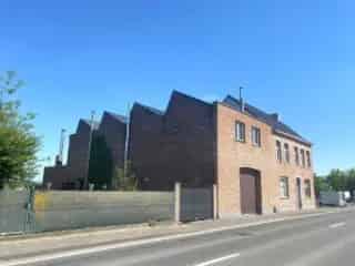 Herenhuis te koop Oudenburg - Veelzijdige eigendom met grote tuin