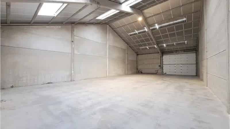 Magazijn te huur Koekelare 276m²