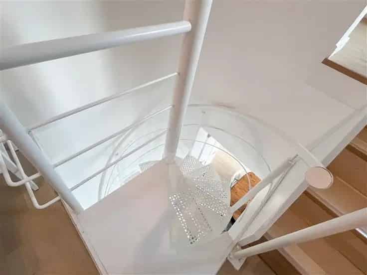 Lichtrijke Duplex Te Koop Nabij Troonplaats