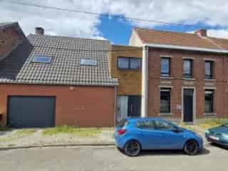 Huis te Koop Blaugies - Ruime Woning Garage Praktijkruimte
