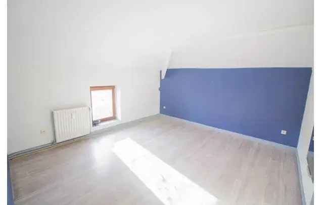 Huur 2 slaapkamer appartement van 82 m² in Charleroi