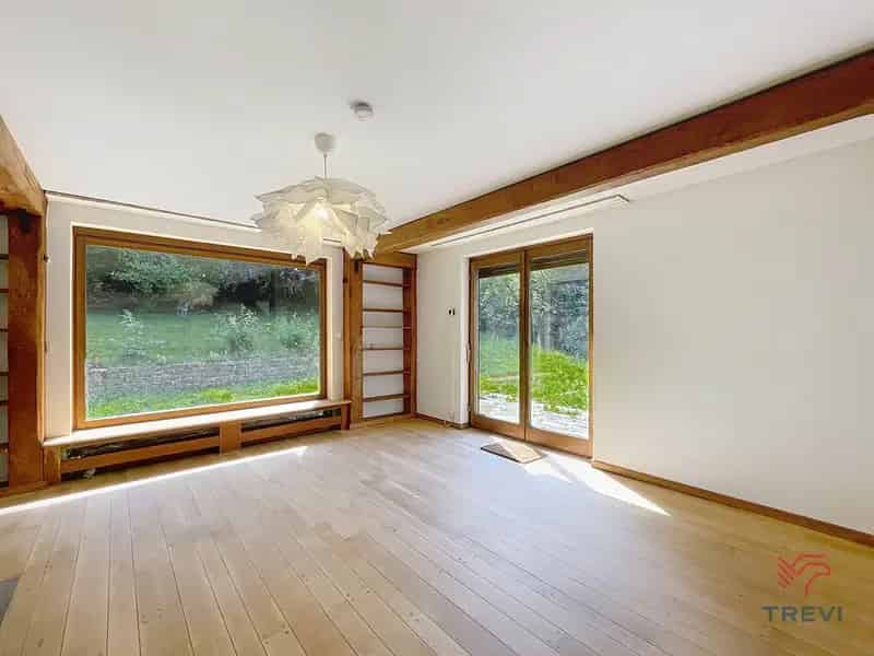 Gerenoveerde Villa te Koop nabij Schaveys Park