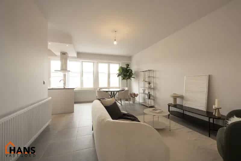 Appartement te koop: Instapklaar met garage en tuin