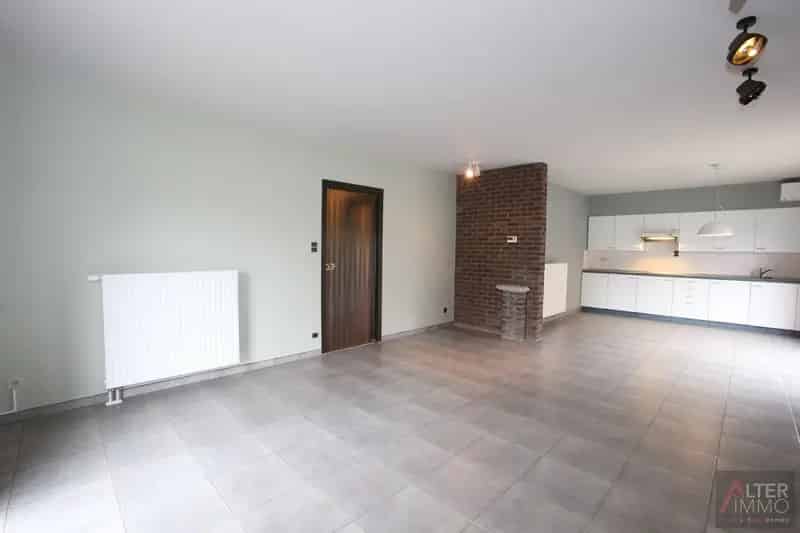 Ruime Kangoeroewoning 205m2 3 Slaapkamers 24a 50ca