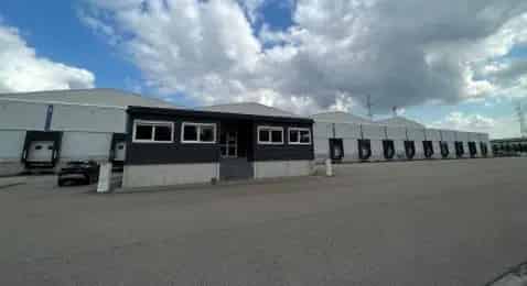 12205m² Logistiek Magazijn met Kantoren