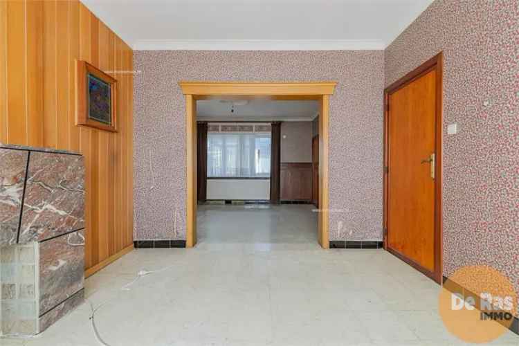Huis te koop Wichelen: 3 slaapkamers renovatieproject