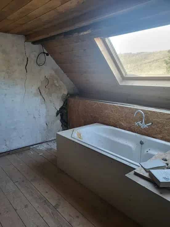 Huis te renoveren in rustige landelijke omgeving