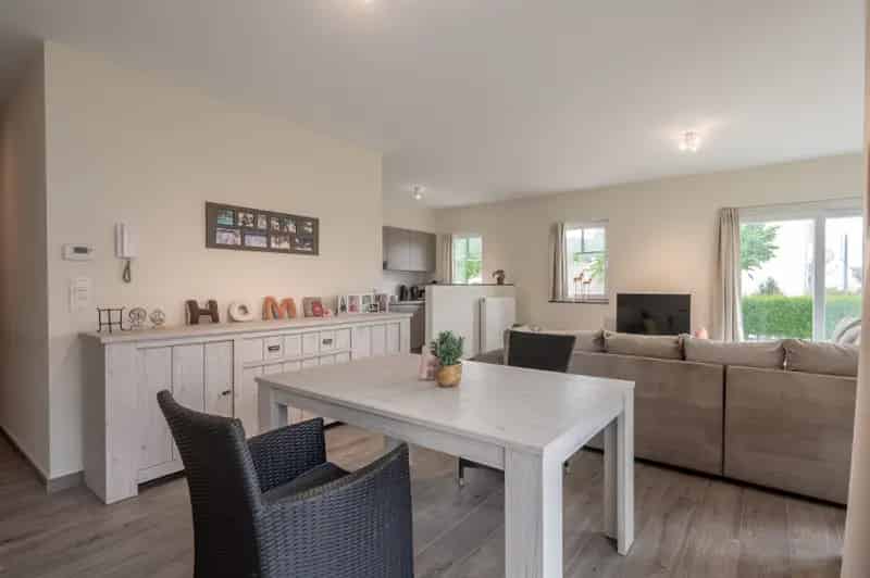 Appartement te koop Sijsele met tuin en autostaanplaats