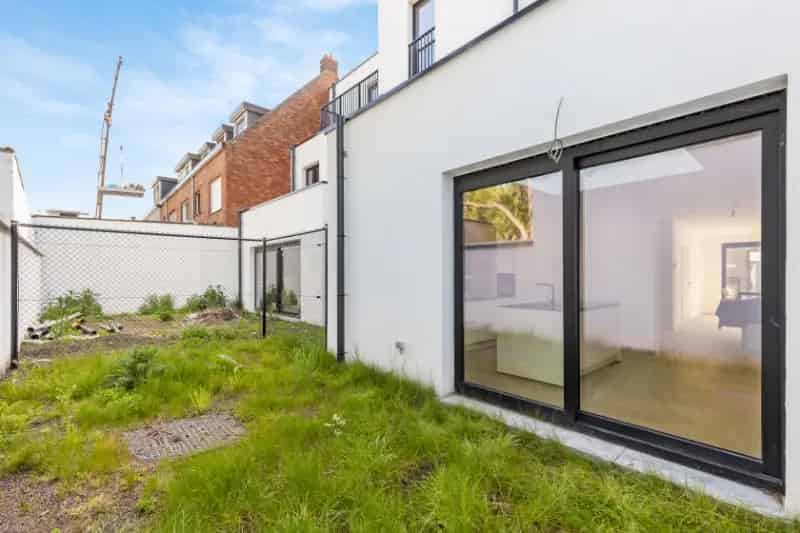 Huis te koop: Instapklare gerenoveerde woning met tuin