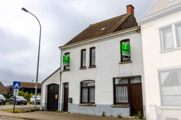 Huis te koop Ruien: Te renoveren woning met tuin en garage