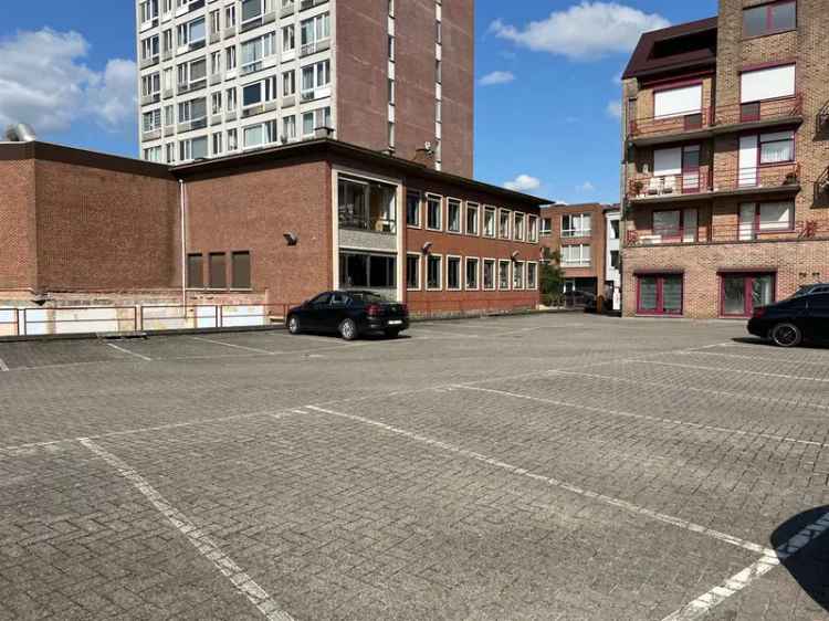 Koop buiten parkeerplaatsen te koop - Volledig aanbod