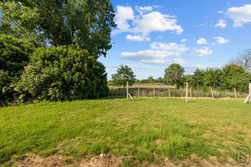 Te renoveren woning loods bouwgrond 3045m²