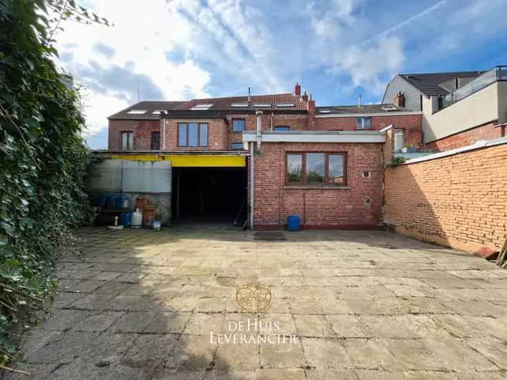 Appartementsblok Te Koop Kontich Renovatieproject 3 Wooneenheden