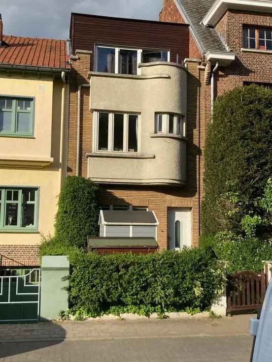 Huis Te Koop: Gerenoveerde woning nabij Stockel
