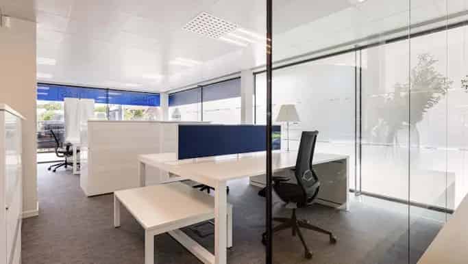Kantoor te huur 566m² Loppem -  E40 E403