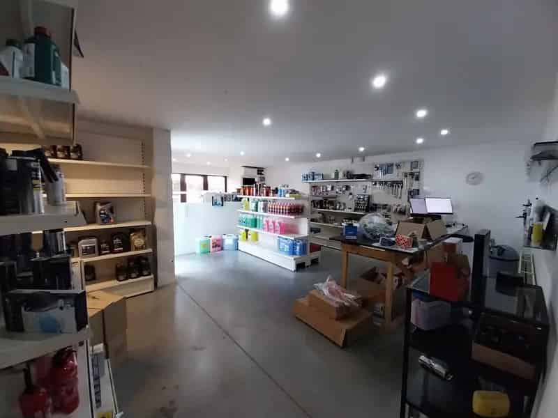 Handelspand met Magazijn te Huur Heusden