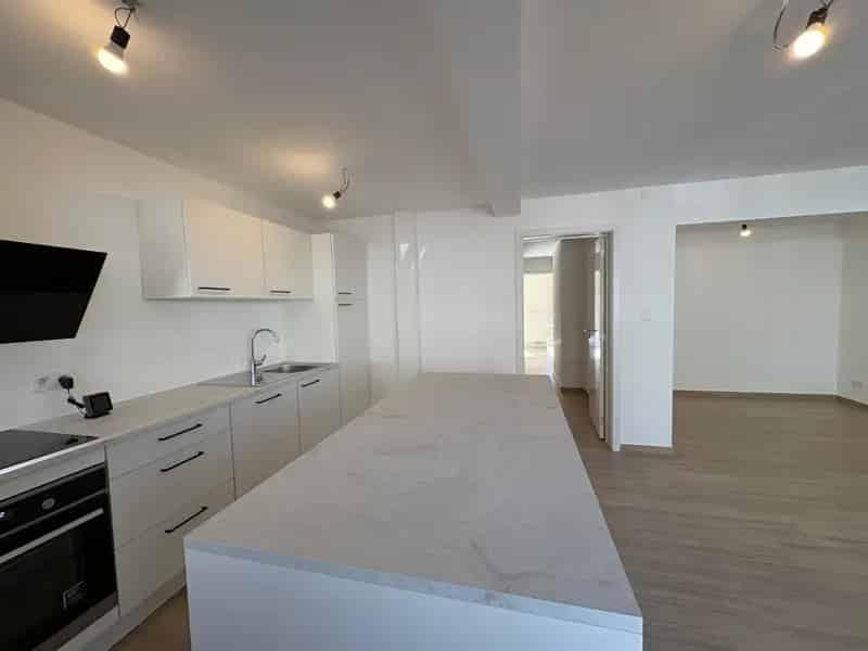 Appartement te huur Koksijde: gerenoveerd 2 slaapkamers nabij zee