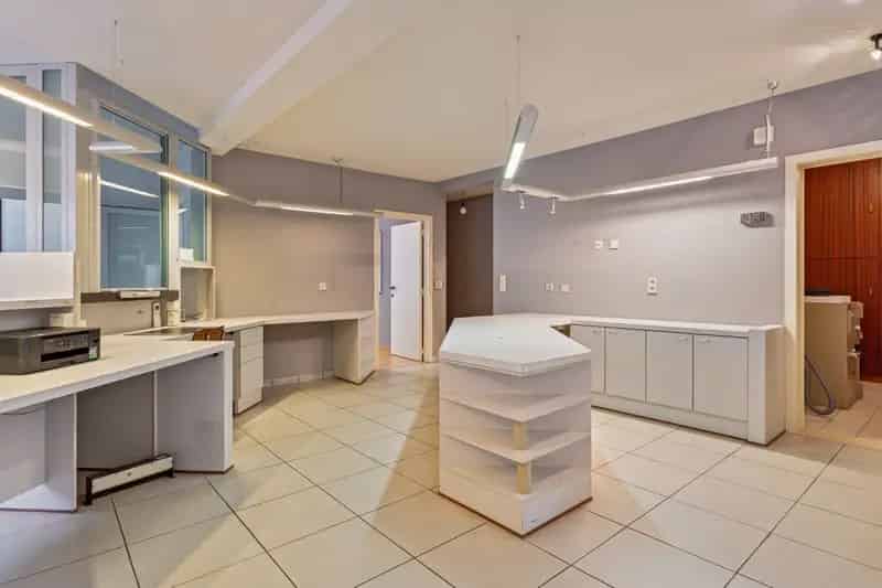 Uniek Handelshuis met Appartement in Olmen