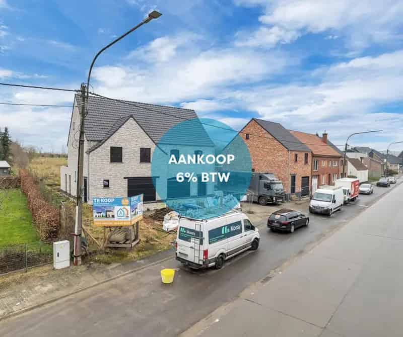 Halfopen nieuwbouwwoning op een prachtig perceel
