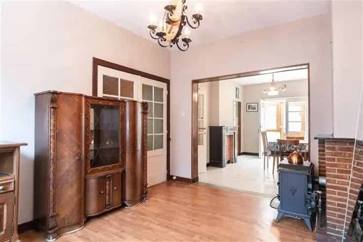 Huis Te Koop Chênée: 2 slaapkamers, tuin, garage