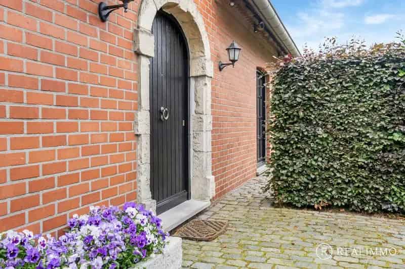 Karaktervolle woning Waarmaarde: Rustig gelegen en volledig aanbod