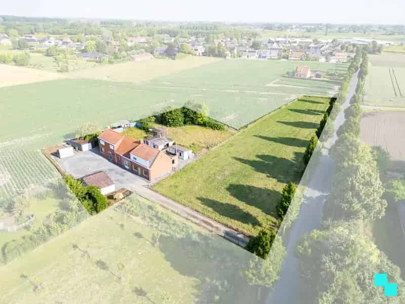 Landelijke woning te renoveren of af te breken 4897m²