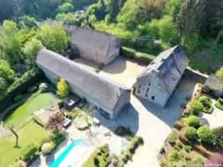 Fermette Vogenée - Ferme rénovée avec écurie et gîtes