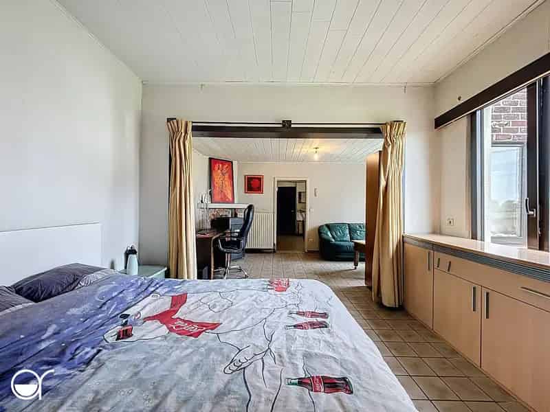 Huis te huur Evergem: Te renoveren woning met 3 slaapkamers