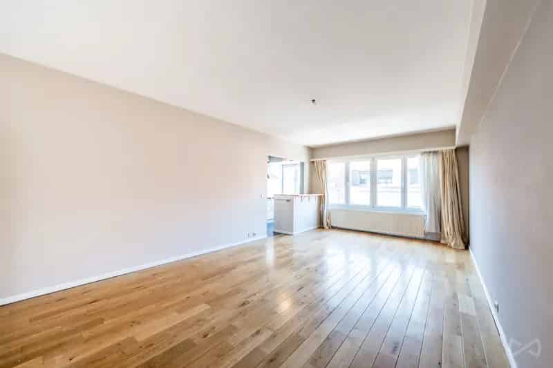 Appartement 2 slaapkamers Uccle Sint Pietersvoorplein