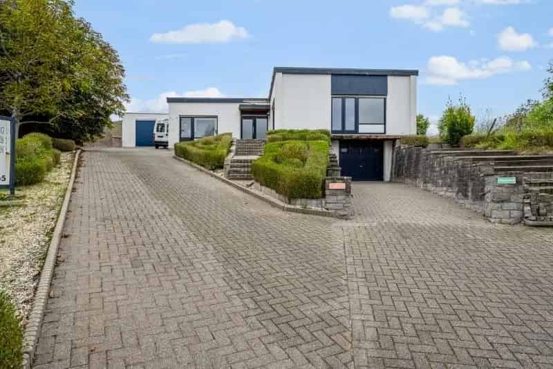 Bungalow te koop Nederhasselt 3 slaapkamers grote loods