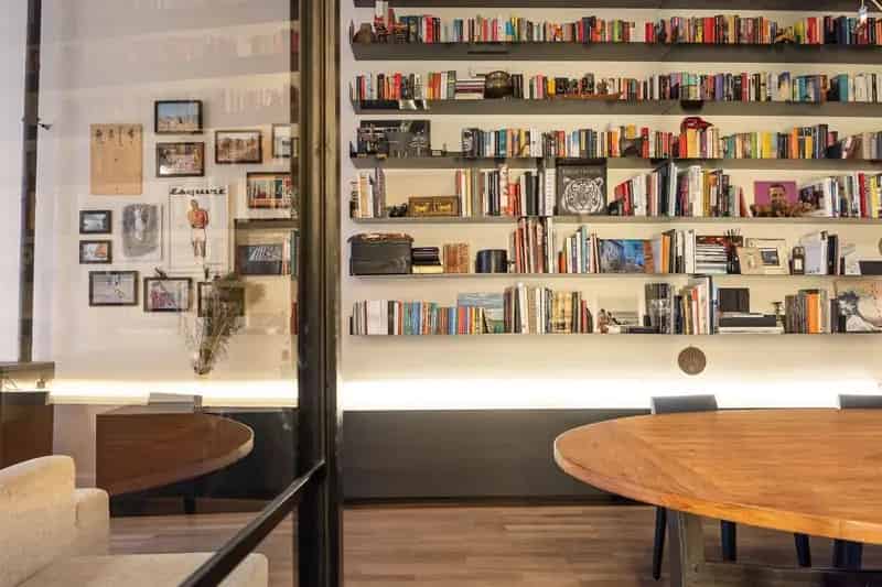 Huis te koop: gerenoveerde stadswoning met tuin en bijgebouw