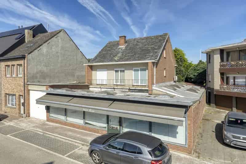 Handelswoning met Woonst te Denderleeuw
