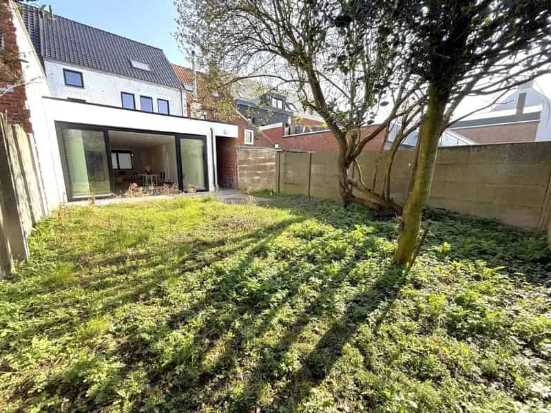 Huis te koop Lievegem: Ruime burgerwoning instapklaar