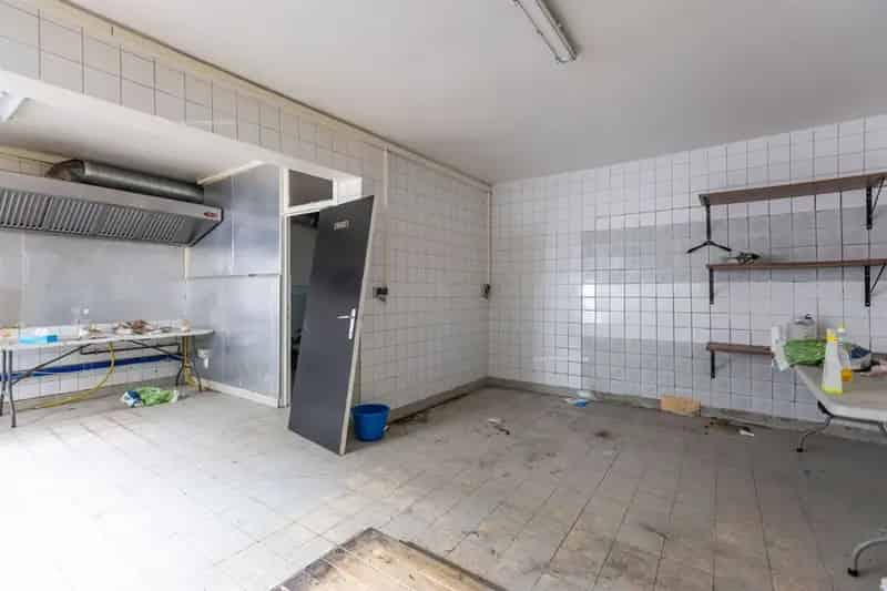 Handelspand te koop Oostende 275m²
