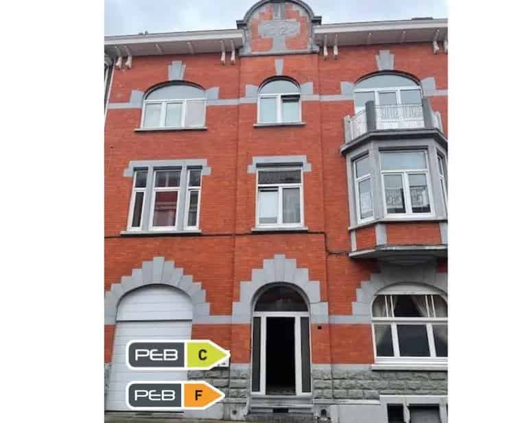 Appartementsblok Te Koop 3 Appartementen 2500 Euro Maandopbrengst