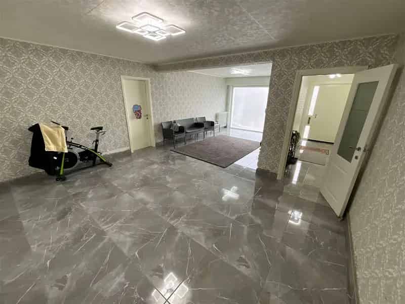 Ruime gezinswoning te koop in Wevelgem