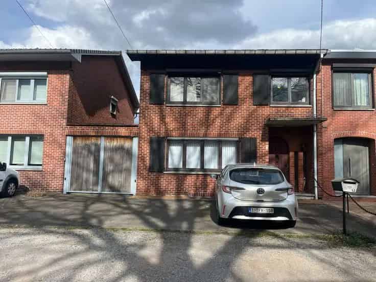 Huis Te Koop Zeer Ruime Goed Gelegen Woning
