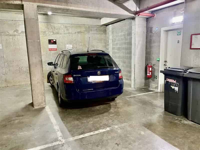 Garage te huur in residentie Sablon