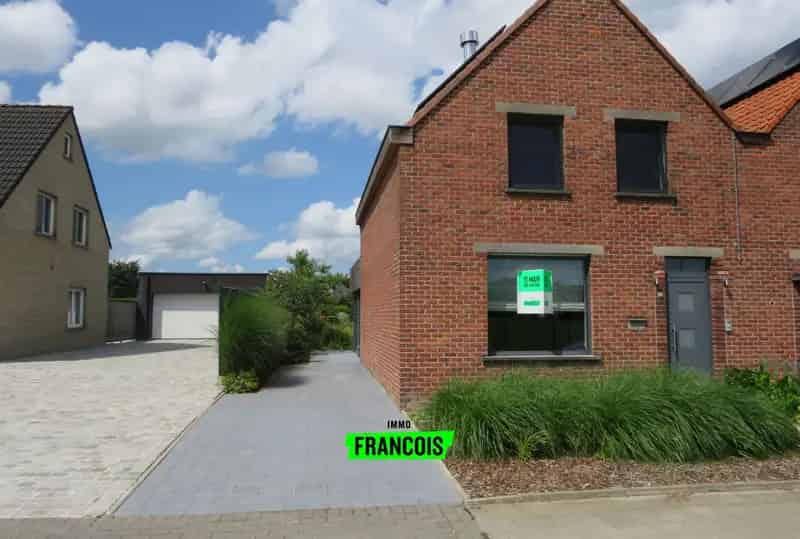 Energiezuinige gezinswoning met zwemvijver te Waardamme