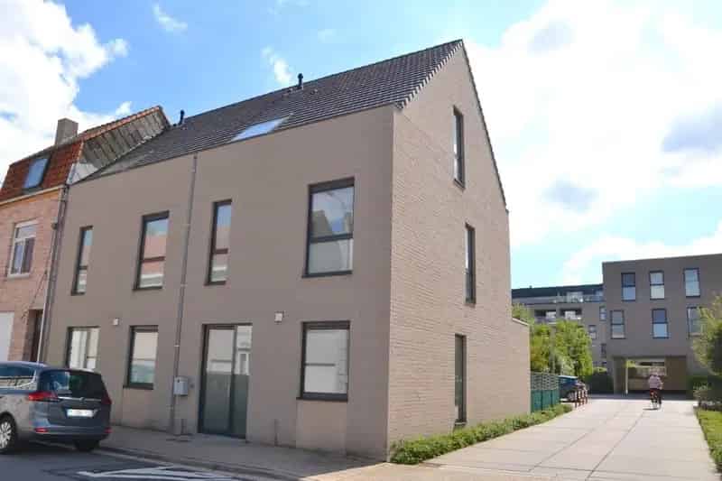 Huis te huur 4 slaapkamers Kortrijk