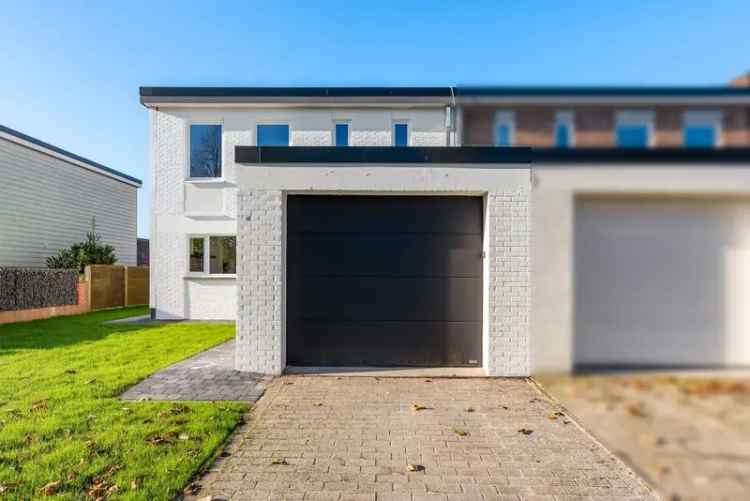 Volledig gerenoveerde woning met 3 slpkm