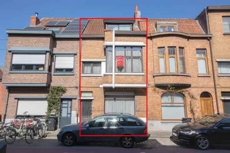Te renoveren Huis Gent Nabij Centrum