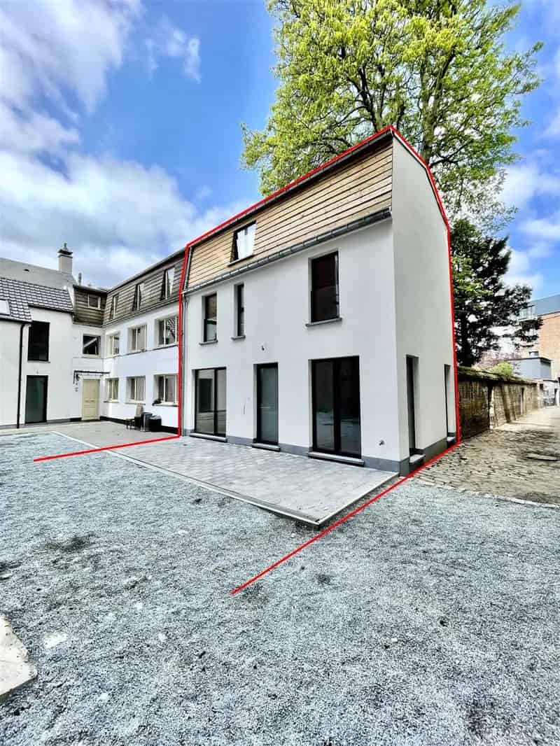 Huis te huur Antwerpen: Moderne 3 slaapkamer woning met privéplein