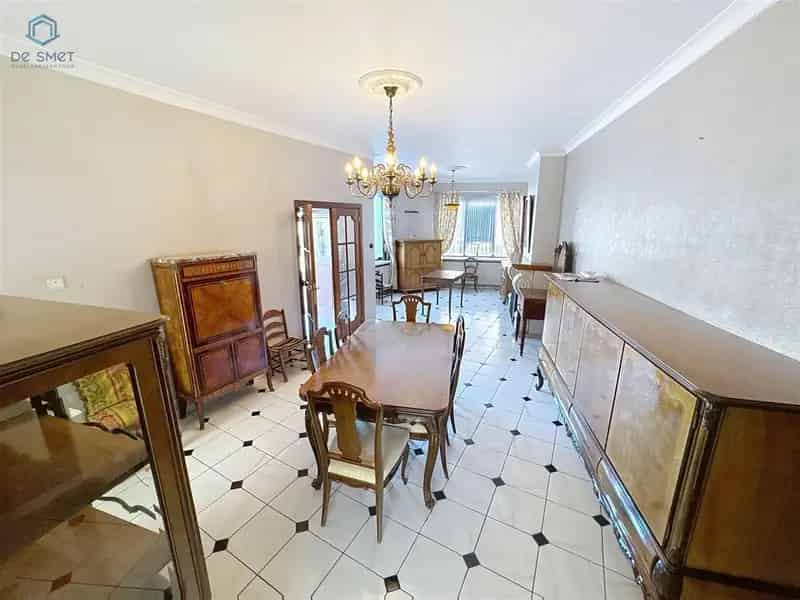 Instapklare Hoekwoning 4 Slaapkamers Geraardsbergen Centrum