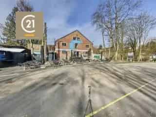 Handelspand Horecacomplex te Silenrieux