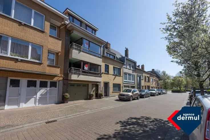 Appartementen te Koop Oostende: 2 Appartementen, Garage, Tuin