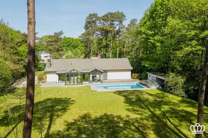 Villa te koop: 3 slaapkamers, zwembad, grote tuin