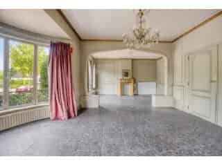 Huis te koop Hasselt 417m² Praktijkruimte Garage 3 slaapkamers