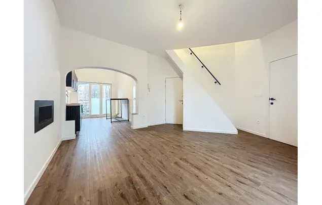 Huur 2 slaapkamer appartement van 70 m² in Ghent