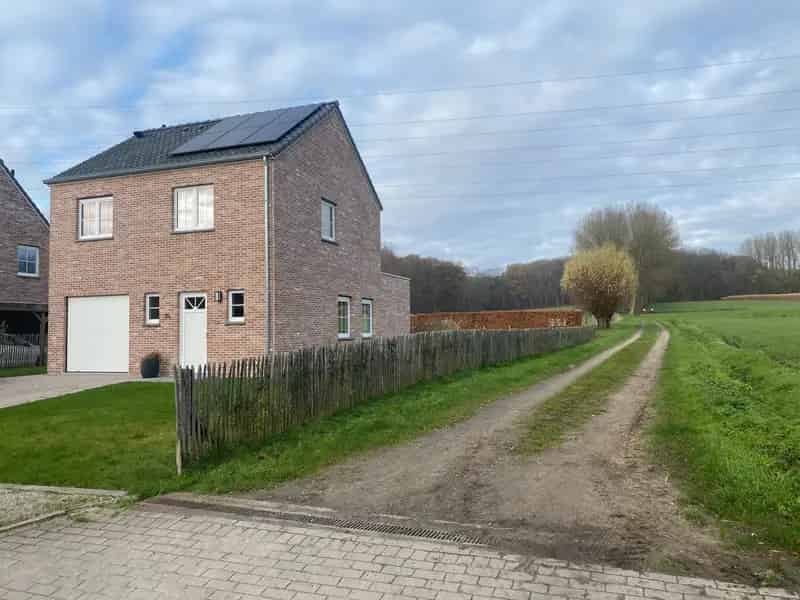 Energiezuinige woning te koop met 3 slaapkamers en garage
